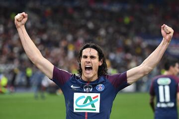 Cavani celebra uno de los muchos goles que anotó con el PSG.