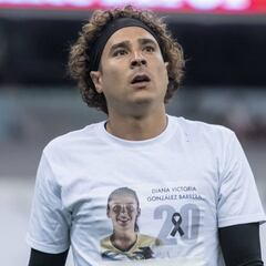 Jugadores de América rinden homenaje a Diana González