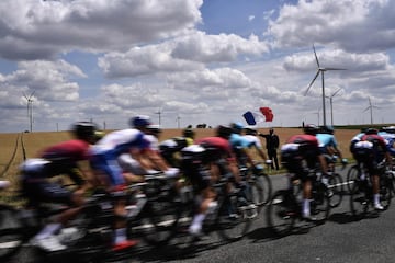 El pelotón durante la tercera etapa del Tour de Francia 2019. 