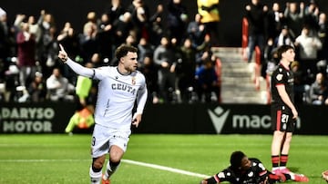 Marcos Fernández celebra su gol a la Cultu.
