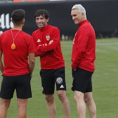 Valencia: Marcelino, con cuatro refuerzos y pendientes de Zaza