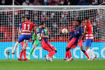 Machis empató el partido para el Granada. 1-1.