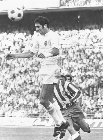 Fernando Barrachina (Granada, 1947) participó en cuatro partidos de Liga (251 minutos): Las Palmas, Sevilla, Zaragoza y Celta, el del gol de Forment.
