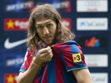 Dmytro Chygrynskiy signed for FC Barcelona in the summer of 2009 for a fee of 25 million euro at the request of Pep Guardiola. He only played for 942 minutes for the first team and is widely regarded as one of Barça's poorest excursions in the transfer ma