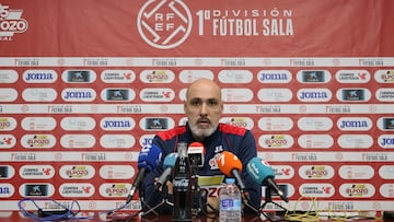 Javier Rodríguez, entrenador de ElPozo.