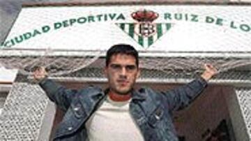 <B>EN LA CIUDAD DEPORTIVA VERDIBLANCA</b>. Juanito es muy exigente consigo mismo.