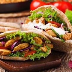 Un carnicero pone el foco sobre el pollo kebab del Mercadona: “No vale ni pa’ tomar por saco”