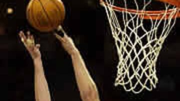 <b>LA MURALLA DE MEMPHIS.</b> Con tapones como ése a Bowen, Pau Gasol batió el récord de los Grizzlies .