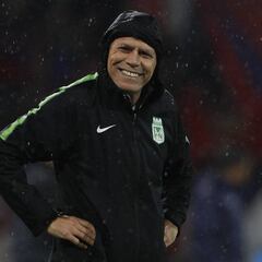 Oficial: Paulo Autuori continúa como técnico de Nacional