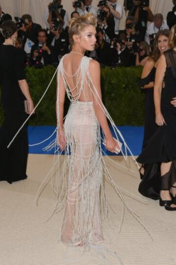 Stella Maxwell en la Met Gala 2017