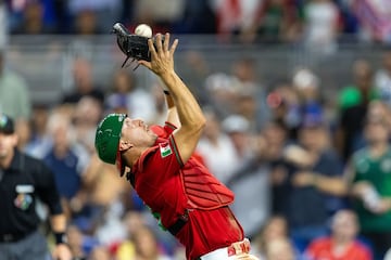  Austin Barnes N-65 of Mexico  during the game Puerto Rico vs Mexico, corresponding to the Quarterfinals of the 2023 World Baseball Classic, at LoanDepot Park, Miami, Florida, on March 17, 2023.

<br><br>

Austin Barnes N-65 de Mexico durante el juego Puerto Rico vs Mexico, correspondiente a Cuartos de Final del Clasico Mundial de Beisbol 2023, el el LoanDepot Park, Miami, Florida, el 17 de Marzo de 2023.