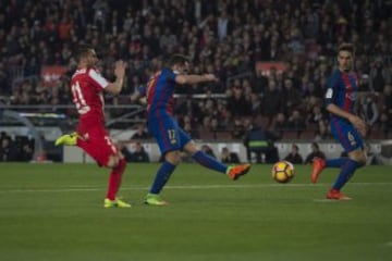Paco Alcácer marcó el 4-1 tras una asistencia de Messi.