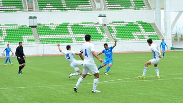 Un partido de fútbol de la Liga de Turkmenistán.
