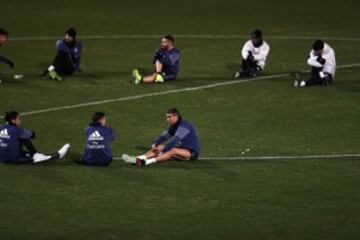 James Rodríguez entrena al lado de sus compañeros del Real Madrid en Yokohama, Japón, pensando en el Mundial de Clubes y el América de México, su primer rival.