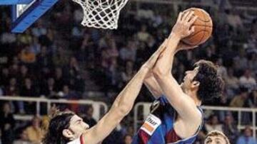 <b>INFRANQUEABLE. </b>Scola no se anduvo con miramientos con Bodiroga.