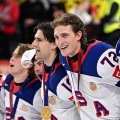 Team USA ends 92-year wait for an ice hockey world title