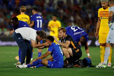 Barcelona winger Raphinha issues apology over Getafe red card