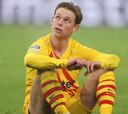 Quieren a Frenkie de Jong fuera del Barça: "Juega como si tuviera a la espalda 50 kilos de patatas"
