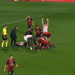 Susto en Anduva: Panichelli se fue en ambulancia