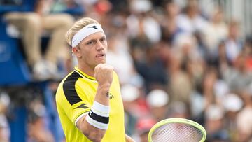 Alejandro Davidovich celebra un punto en su partido contra Mackenzie McDonald en Toronto.