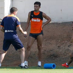 El Valencia ajusta la renovación de Gabriel Paulista