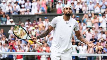 El tenista australiano Nick Kyrgios celebra su victoria ante Brandon Nakashima en octavos de final de Wimbledon.