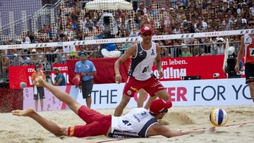 Los espa&ntilde;oles Pablo Herrera y Adri&aacute;n Gavira han logrado el billete para participar en las finales del World Tour.