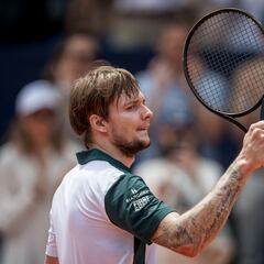 Bublik suma y sigue: a la final de Kitzbühel