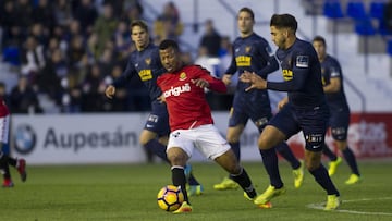 14/01/17 PARTIDO SEGUNDA DIVISION 
 UCAM MURCIA - NASTIC DE TARRAGONA 
 Uche (i), Jona (d)