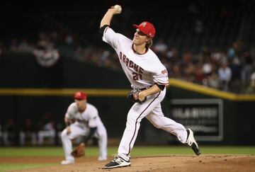 Greinke cuenta con 34 años de edad y una marca superior a los 2,340 ponches en su tiempo como profesional.