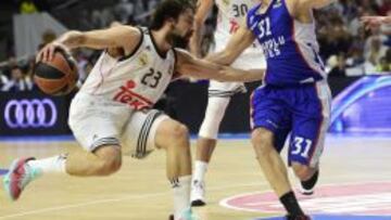 Sergio Llull encara a Thomas Heurtel.