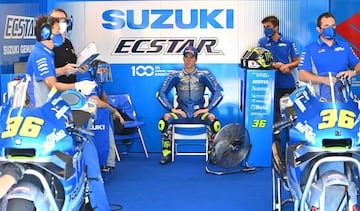 Joan Mir preparándose para la clasificación del Gran Premio de Estiria