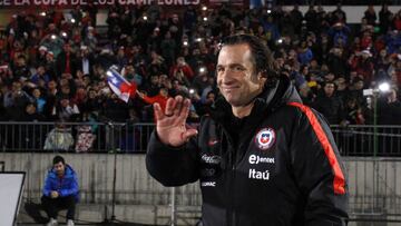 Futbol, Celebracion Copa America Centenario.  Juan Antonio Pizzi de Chile celebra la Copa America Centenario en el estadio Nacional. Santiago, Chile.  03/07/2016  Felipe Zanca/Photosport**********   Football, Celebration of Copa America Centenario.  Chile's head coach Juan Antonio Pizzi celebrates the Copa America Centenario at Monumental stadium in Santiago, Chile.  02/07/2016  Felipe Zanca/Photosport