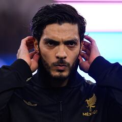 Raúl Jiménez se escribe con bronce en la Selección Mexicana