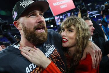 Taylor Swift and Travis Kelce engagement sparks wild new NFL betting props
