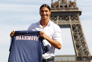 Llegó a París en verano de 2012. En el club francés cosechó 4 Ligas, 2 Copas, 3 Supercopas y 3 Copas de la Liga y anotó 156 goles en 180 partidos.