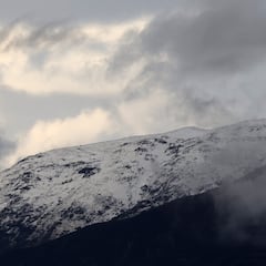 La Región Metropolitana no se salvará del viento blanco y las nevadas: el sistema frontal está en camino