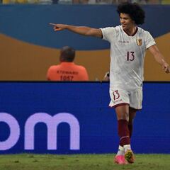 Eduard Bello sobre su gol en Brasil: “Será recordado por los hijos de mis hijos”