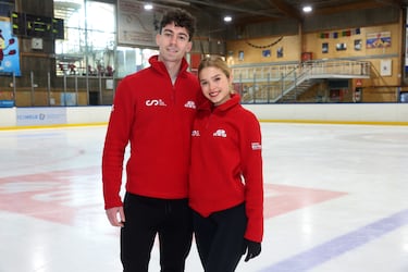 Sofía Val y Asaf Kazimov, oro y elegancia sobre hielo