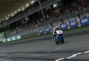 Esteve Rabat durante la carrera de Moto2 del GP de Malaisia