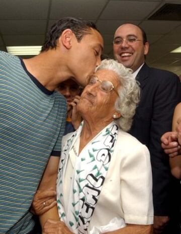 En la presentación de Oliveira en 2004.