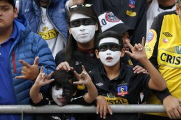 Fútbol, Universidad de Chile v Colo Colo.
Final Copa Chile 2015.
Hinchas de Colo Colo asisten al partido final de la Copa Chile contra Universidad de Chile a disputarse en el estadio La Portada de La Serena, Chile.
02/12/2015
Andrés Piña/Photosport**********

Football, Universidad de Chile v Colo Colo.
Copa Chile Championship 2015 final.
Colo Colo's fans attends to the Copa Chile Championship football match final against Universidad de Chile at the La Portada stadium in La Serena, Chile.
02/12/2015
Andres Pina/Photosport