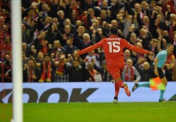 Sturridge wheels away