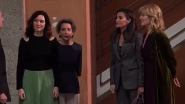 La secuencia viral de la Reina Letizia y Ayuso que da que hablar en redes sociales
