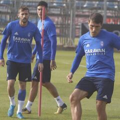 Zapater o Ros, única duda de Natxo frente al Oviedo