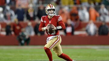 Brock Purdy, quarterback de los 49ers, manda un mensaje en el campo
