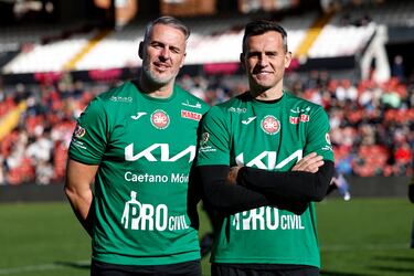 Iván Amaya junto a su hermano Antonio Amaya Carazo.