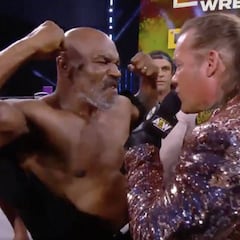 Tyson y el wrestling: 22 años de una unión que 'inició Holyfield'