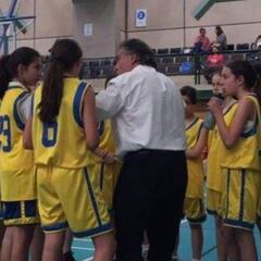 Pepu Hernández, entrenador del Dinámica femenino por un día