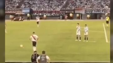 El golazo de Quintero contra Racing desde la tribuna